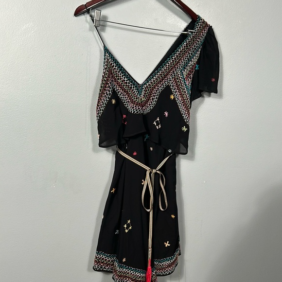 Free People Assymetric Embroidered Dress EUC Small - Picture 3 of 12